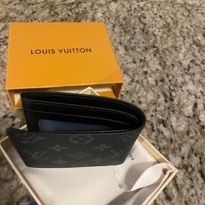 Louis vuttion wallet